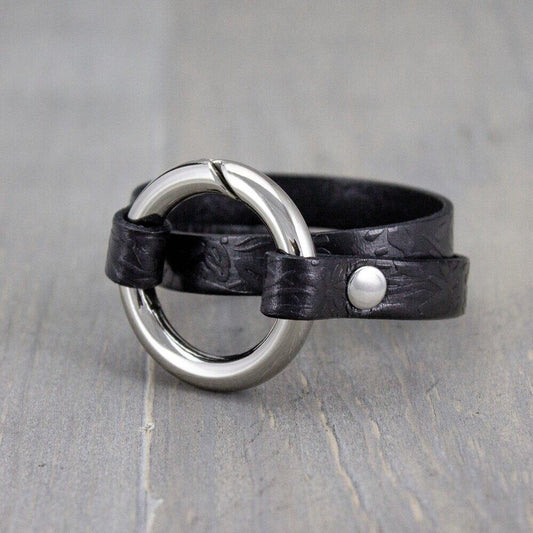 Embossed Black Spring Gate Bracelet