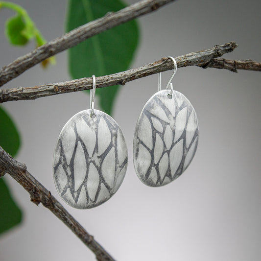 Willow Curved Oval Earrings